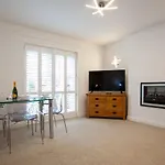 Ground Floor With Parking * Keswick (Cumbria)