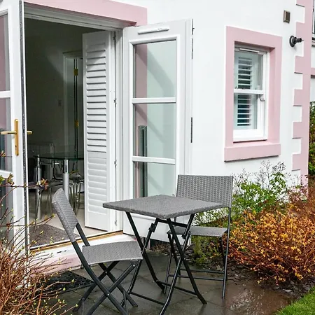 Ground Floor With Parking Keswick (Cumbria)